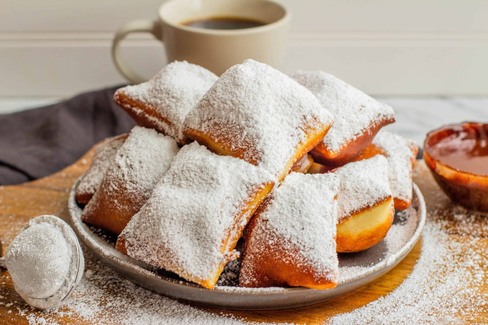 BEIGNETS